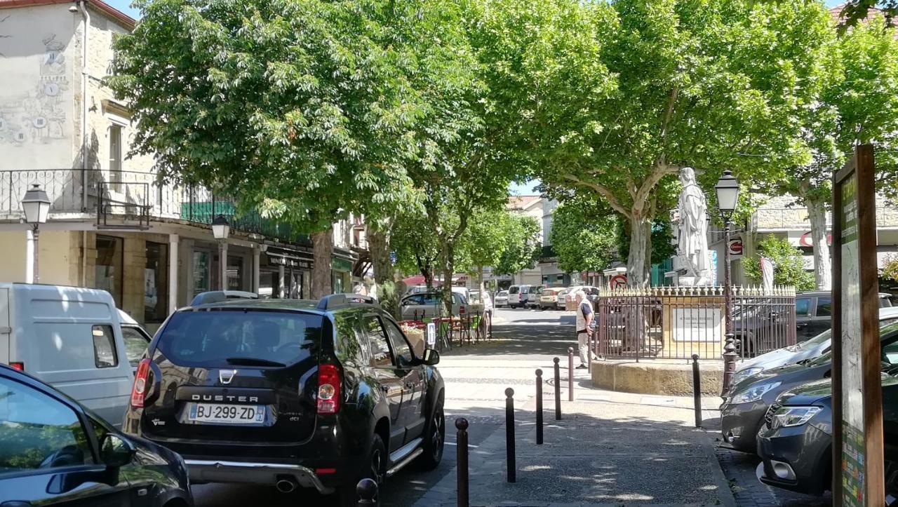 "Chezvero46" Residence 3 Etoiles Avec Piscine, Wifi Et Velos Prayssac エクステリア 写真