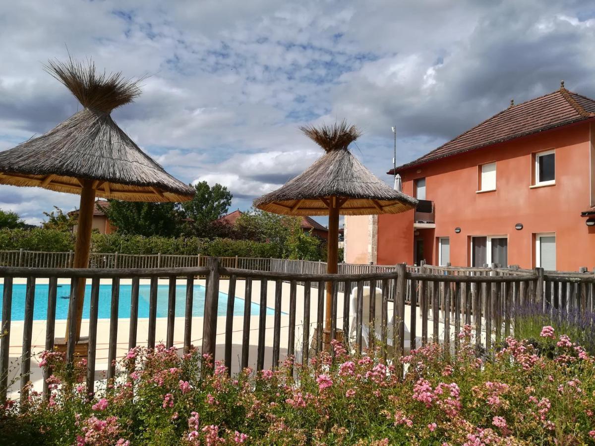 "Chezvero46" Residence 3 Etoiles Avec Piscine, Wifi Et Velos Prayssac エクステリア 写真